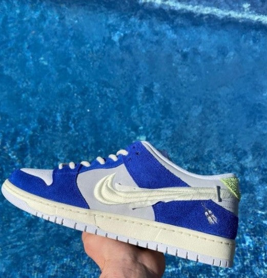 F_ly Streetwear x SB Dunk Low Pro