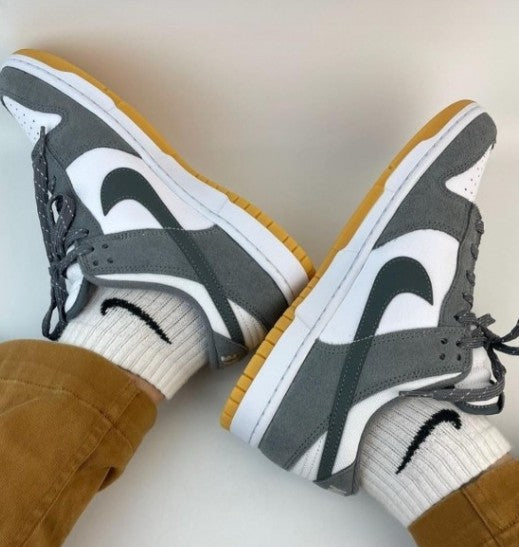Nike SB Dunk Low Grey Gum