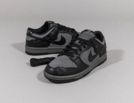 Nike Dunk Low Black Roses