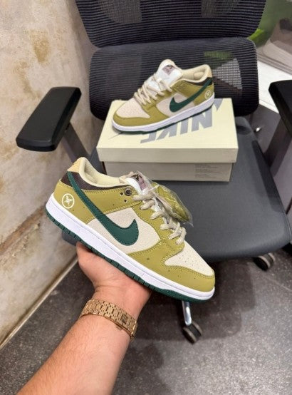 Nike SB Dunk Low x Yuto Horigome 'Matcha'