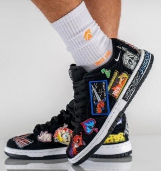 NIKE SB Dunk Low Neck Face