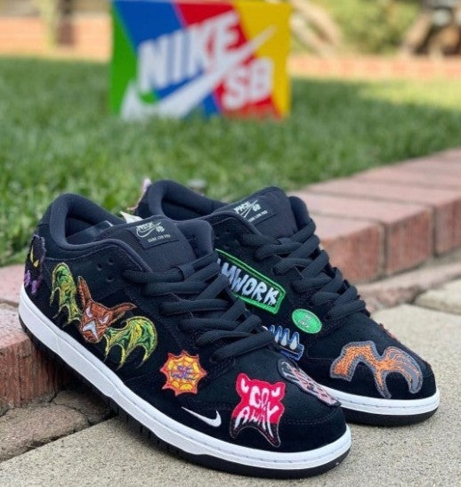 NIKE SB Dunk Low Neck Face