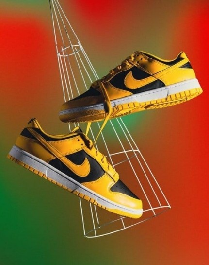 Nike SB Dunk Low Championship Goldenrod Black
