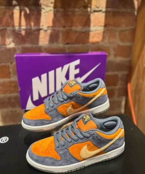 Nike SB Dunk Low Pro Light Carbon Monarch