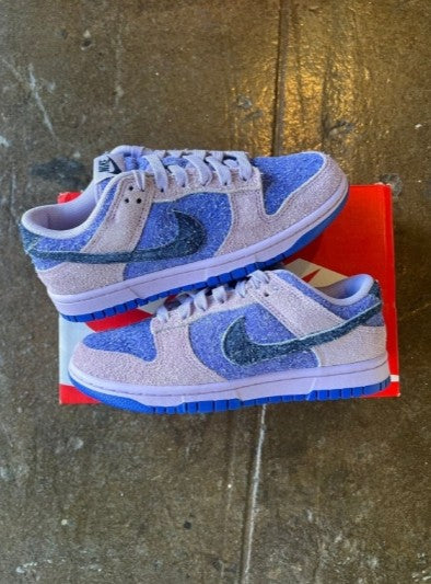 Nike SB Dunk Low "Hydrangeas"