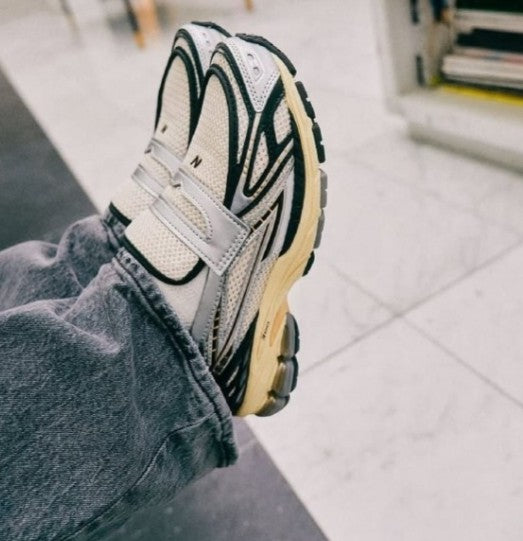 New_Balance 1906L Silver Metallic Cream